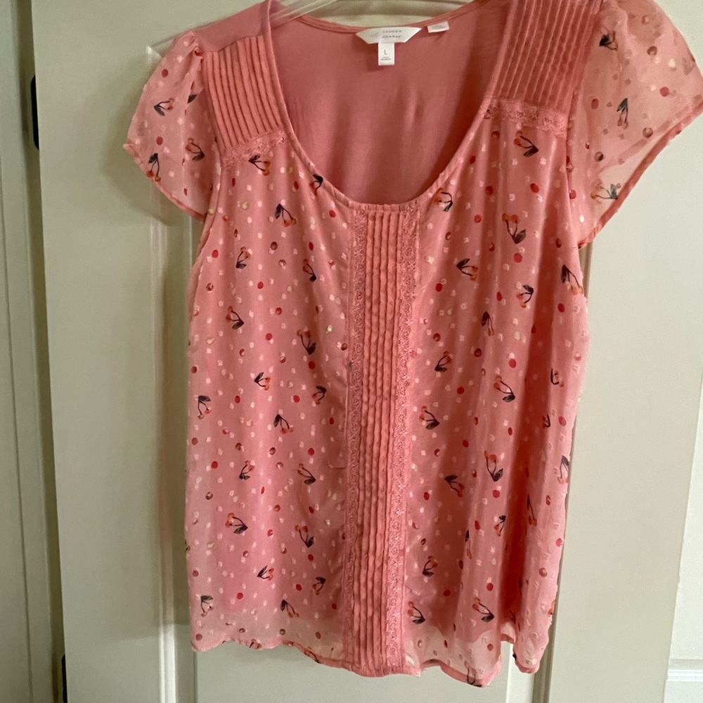Fun top. Dress up or down. Gently worn. Smoke free home